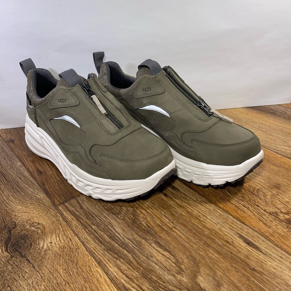 Ugg Zip Up Gore-Tex Waterproof Shoes Grey Leather Mens Size 11.5 New Fast Ship